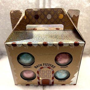 Bath Fizzers, Bath Powder, Bath Scrub Christmas Holiday Gift Set MERRY XMAS ~NEW